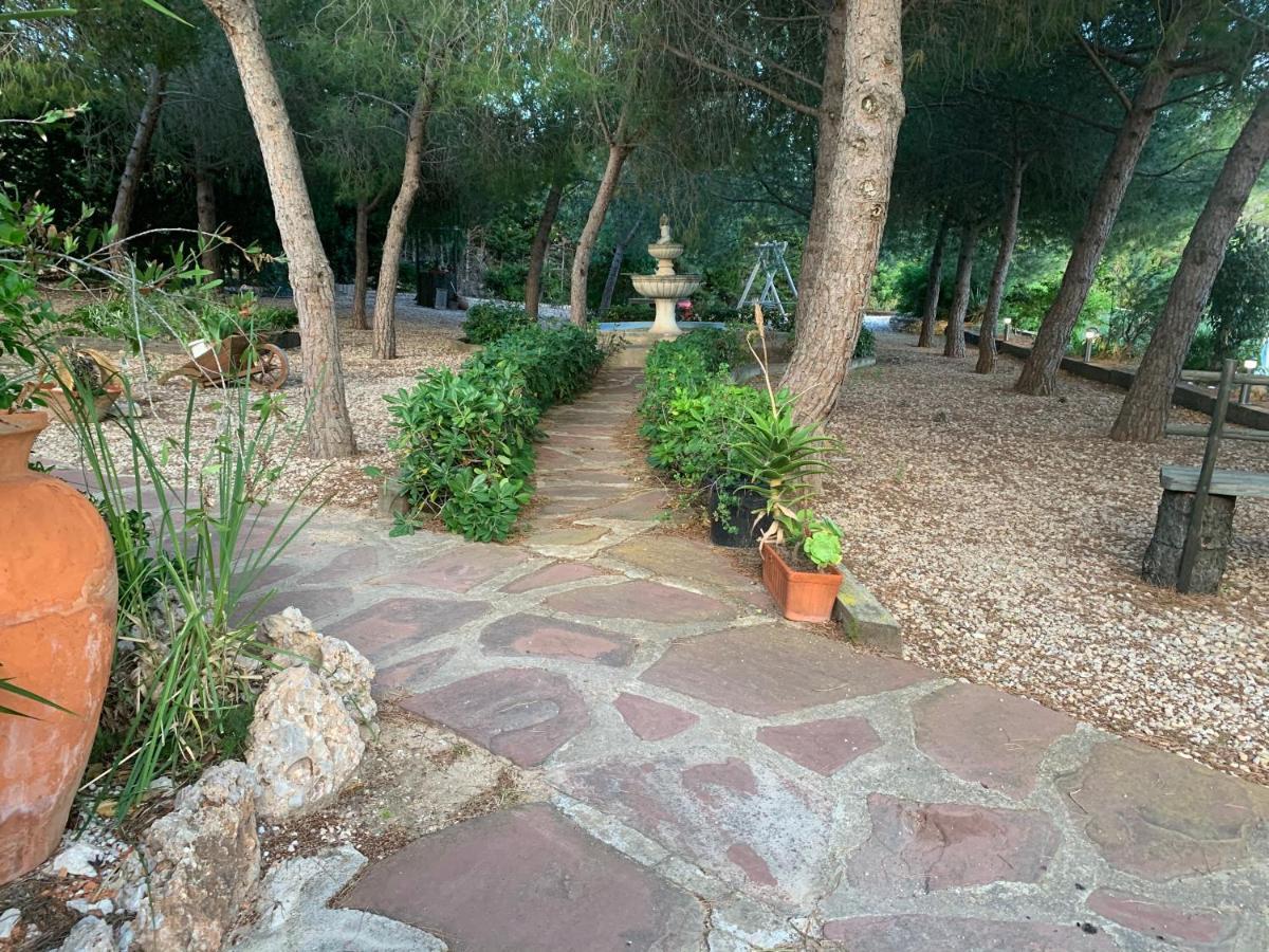 La Casa De L'Estany Villa L'Ametlla de Mar Bagian luar foto