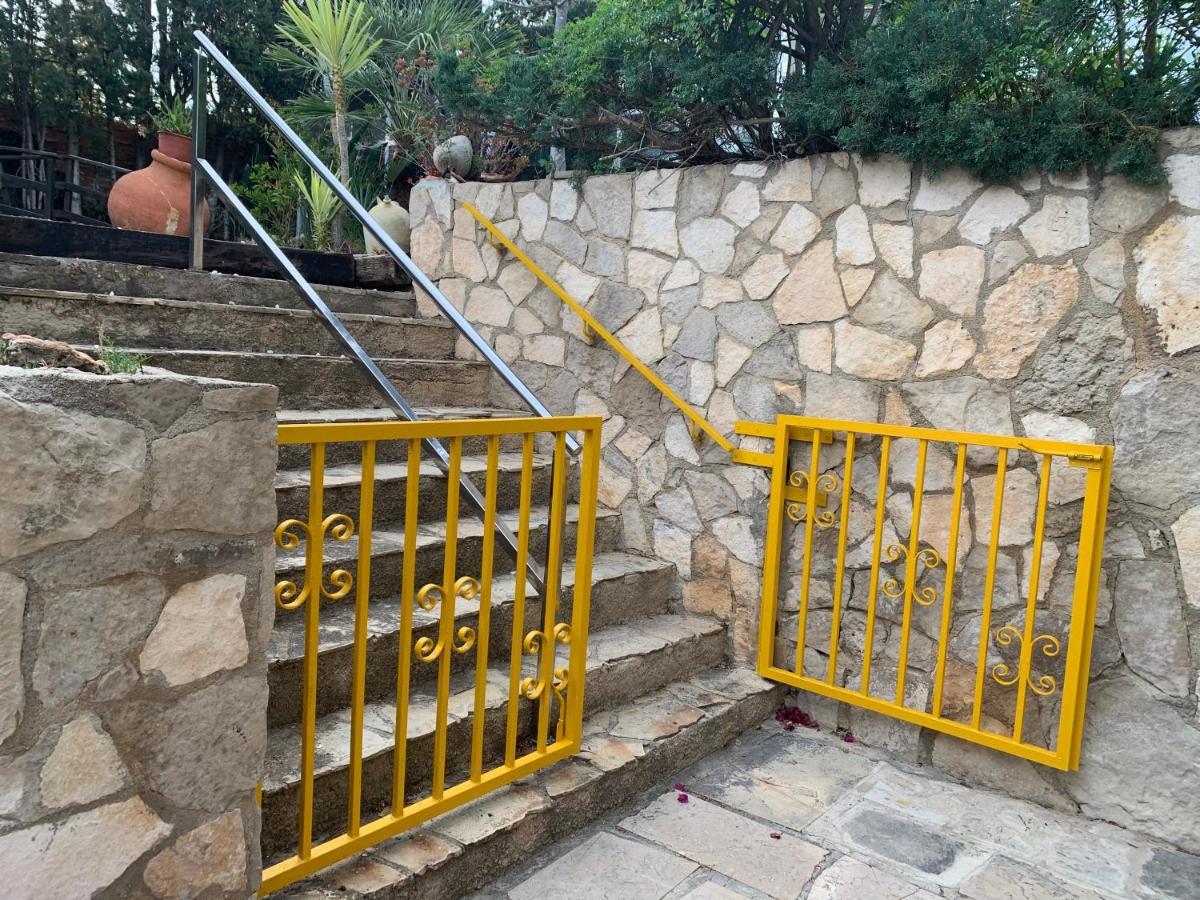 La Casa De L'Estany Villa L'Ametlla de Mar Bagian luar foto